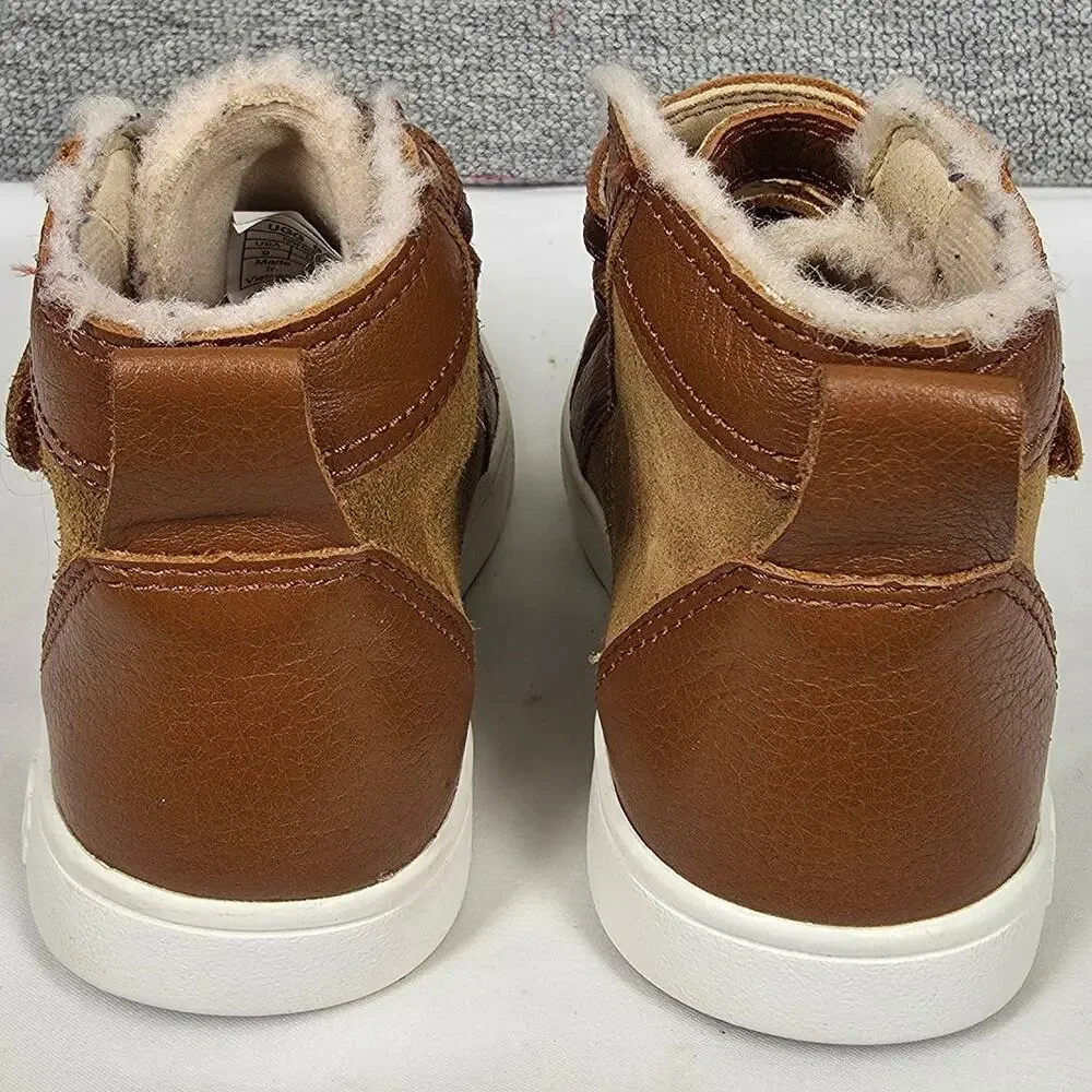 UGG® BABY & KIDS RENNON FAUX‑FUR II SNEAKERS – CHESTNUT – TODDLER SIZE 9